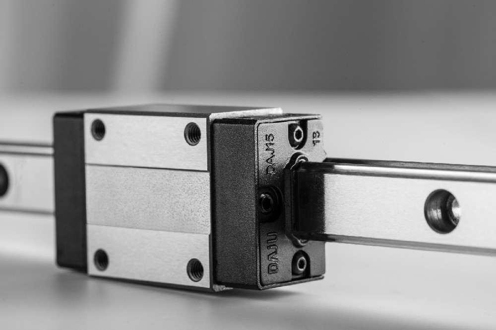 恒而達直線導(dǎo)軌（一）