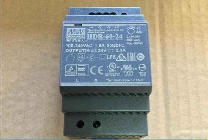 從細(xì)節(jié)開始明緯金屬殼帶線充電器品質(zhì)之選