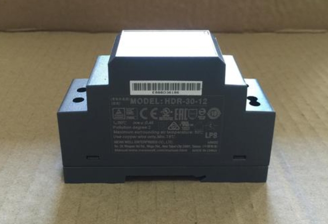 明緯控制箱/配線箱：優(yōu)化布線，提升效率