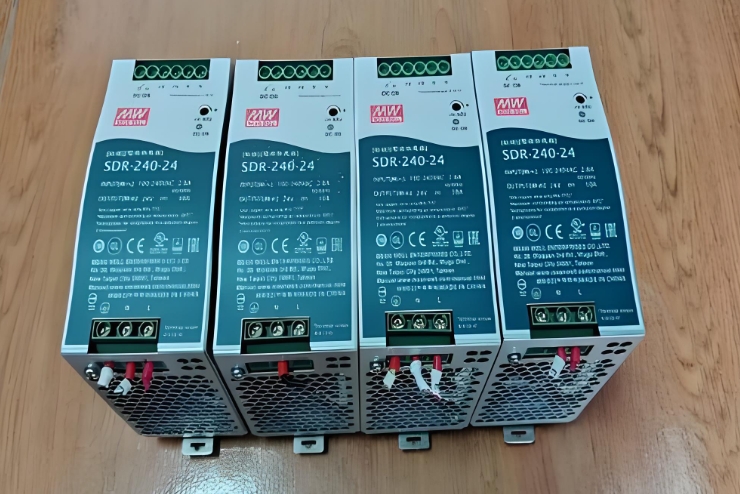 明緯導(dǎo)軌式電源精準(zhǔn)適配滿足多樣工業(yè)需求