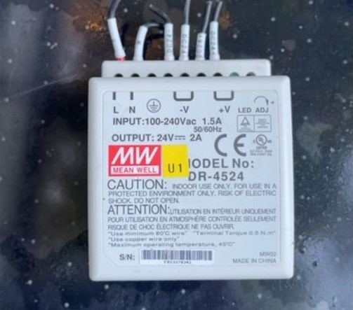 智能芯驅(qū)動(dòng)明緯插墻式資通訊電源開(kāi)啟智慧供電新潮流